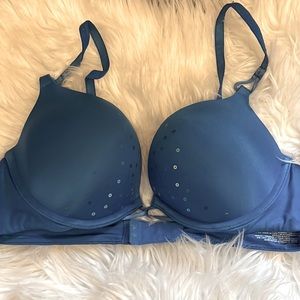 36A Victoria Secret Plunge Bra with sequins